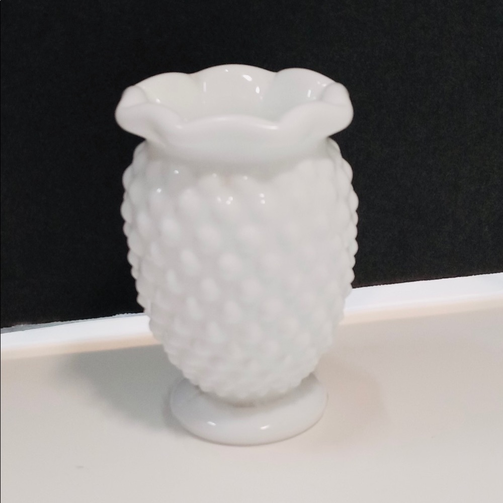 Milk Glass Fenton Hobnail 1950’s miniature vase